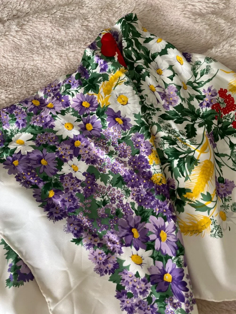 ERRE 100%SILK  FLORAL PATTERN SCARF